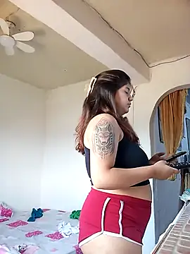 lynieh- online show from March 8, 5:17 pm