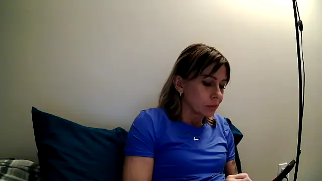 anechka1 online show from February 20, 3:27 am