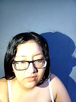 Snapshot of ladygmusic chatting on October 4, 6:08 am ladygmusic online show from October 4, 6:08 am