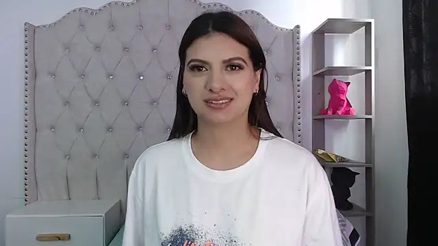 Abril Squirt online show from April 15, 5:57 pm