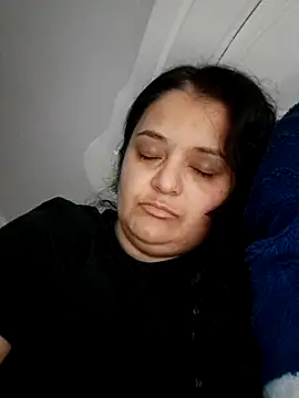 sarahhh1987 online show from December 15, 9:31 pm