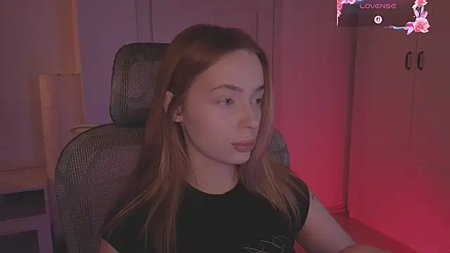  MayShy  online show from October 25, 1:19 pm