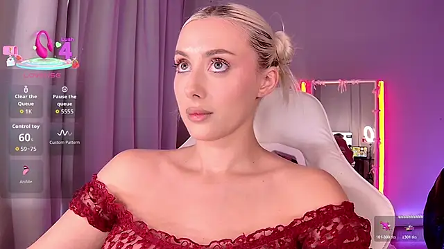 LoryWood online show from March 21, 3:39 pm