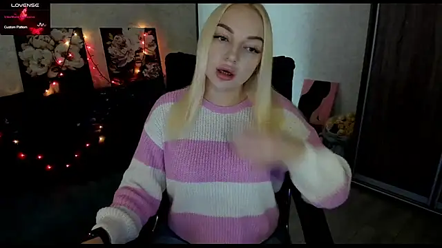 Stella  Cox online show from October 26, 8:10 am