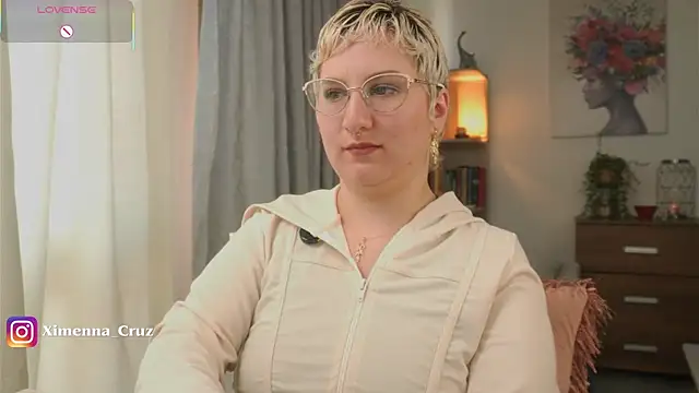 Ximenna Cruz online show from January 10, 12:54 pm