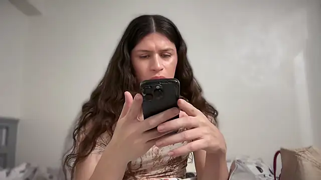 JaxcyVelez online show from July 6, 5:56 am