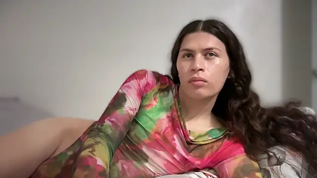 JaxcyVelez online show from July 22, 11:00 am