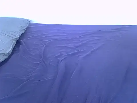 laetitia  online show from October 6, 2:56 pm