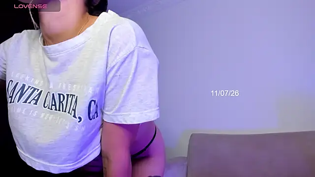 Lilacutte  online show from July 11, 8:53 pm
