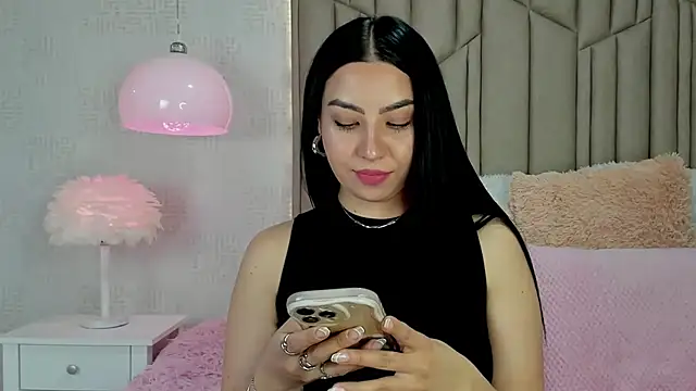 AudreyElla online show from February 7, 5:44 am