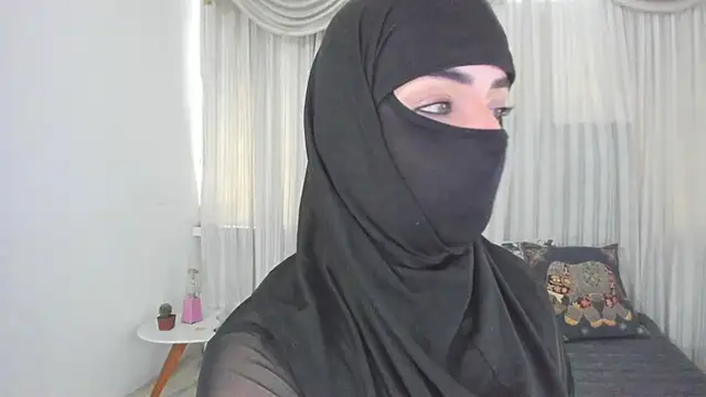 Uzra hayed online show from June 3, 2:55 pm