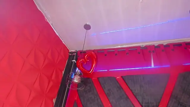 Taylor-hardcore online show from October 31, 3:38 pm