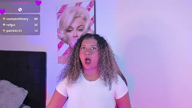 Kenia tompson01 online show from November 8, 6:24 pm