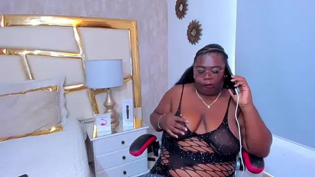 BritannyJhonsons online show from October 13, 8:33 pm