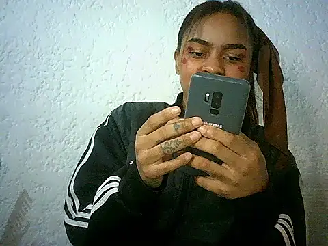 Bellabeltrann online show from January 10, 11:15 am