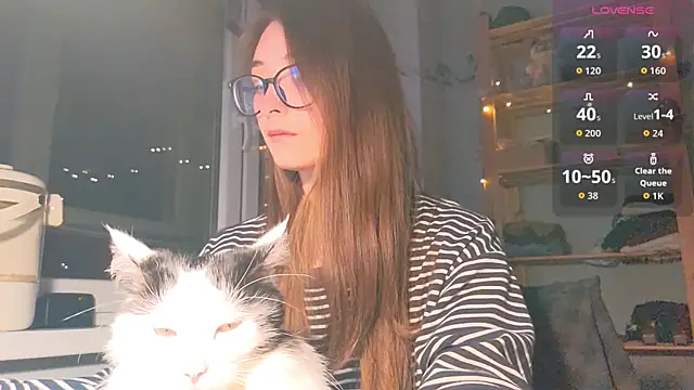 monlight  dana online show from April 13, 7:25 pm