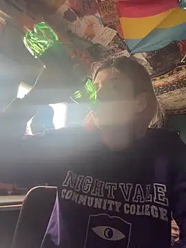 Esteem369 online show from April 3, 8:18 pm