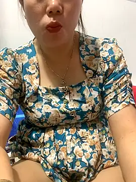 Baby-bigtits online show from December 3, 5:43 am