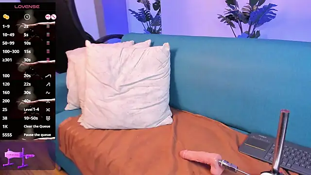 IsabellaaJoness online show from October 9, 1:37 pm