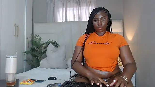 naughtyblackdolie online show from March 1, 12:38 pm