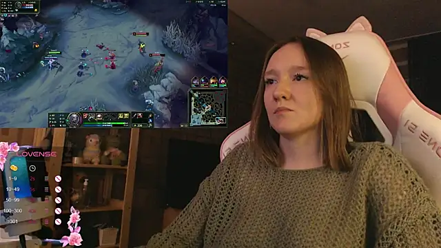 MoonlishSiren online show from November 25, 9:37 pm