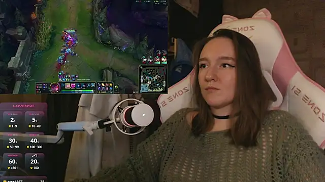 MoonlishSiren online show from April 13, 10:21 pm