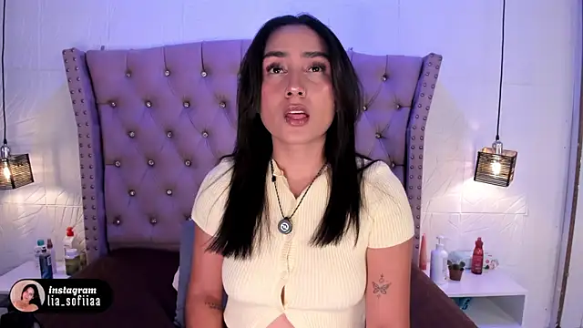 lia sofiia online show from April 10, 9:15 am