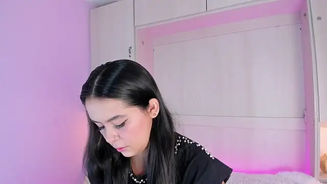 Snapshot of valerymeyerr chatting on October 1, 4:17 am valerymeyerr online show from October 1, 4:17 am