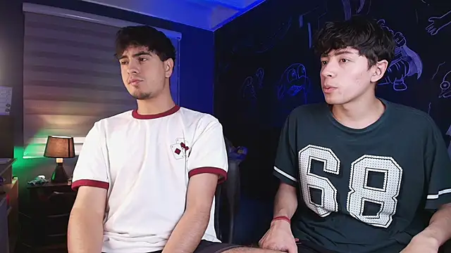 thiago rockwelll online show from March 29, 8:41 pm