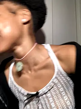 Snapshot of KimiAqua chatting on October 26, 5:19 pm KimiAqua online show from October 26, 5:19 pm