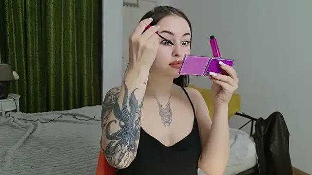 VioletCatt online show from March 14, 7:20 am