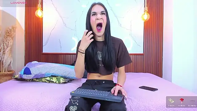 Mia thompson 19 online show from March 21, 7:08 pm