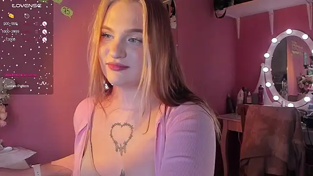 CarolineLovers online show from November 24, 10:45 pm