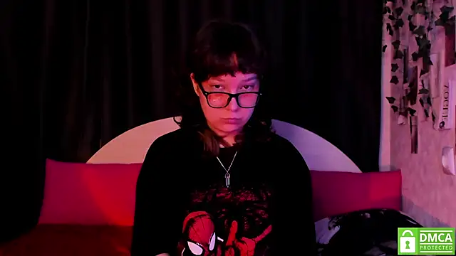 dreamgirllovee online show from October 19, 1:51 am