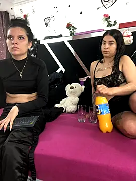 1lovelygirls online show from October 14, 2:30 pm