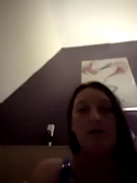 Snapshot of slutty_crystal_ chatting on September 30, 9:19 pm slutty crystal  online show from September 30, 9:19 pm