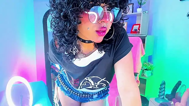 kuromi69 online show from November 16, 6:59 am