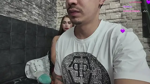 HotCouple 697 online show from March 19, 1:43 am