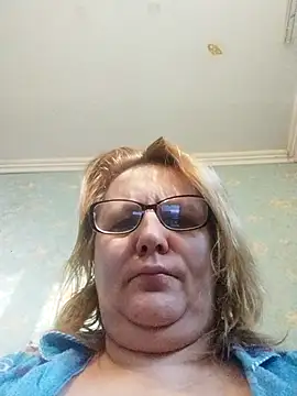 Forest-Lady online show from March 27, 2:40 pm