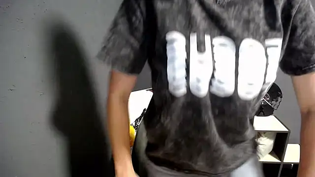 lady olivia  online show from September 25, 2:05 pm