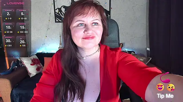 Nikki March online show from April 3, 5:44 pm