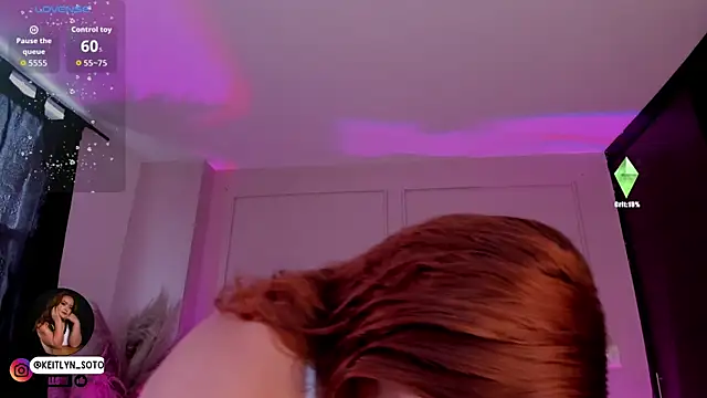 keitlynsoto online show from December 18, 12:43 pm