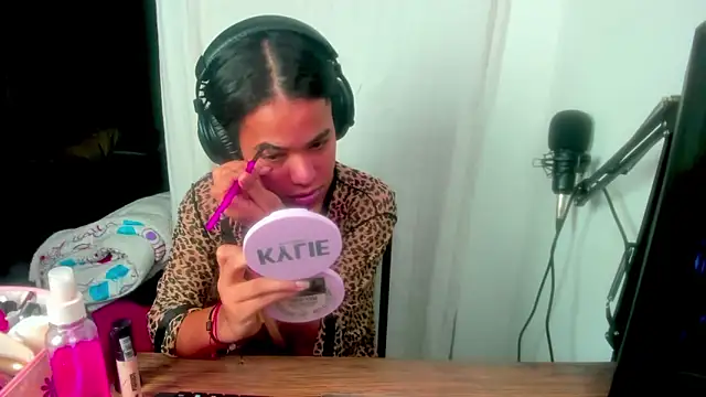 meghanSusexx online show from January 12, 4:56 pm