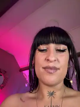 CarolaDrago online show from March 26, 9:16 pm