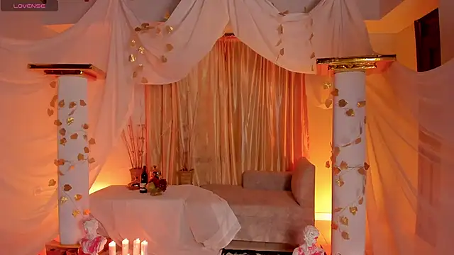 KatieStonne online show from October 29, 5:12 am