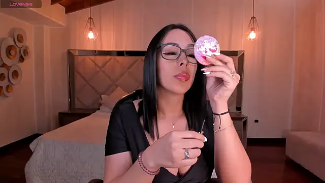 KatieStonne online show from September 30, 3:12 am