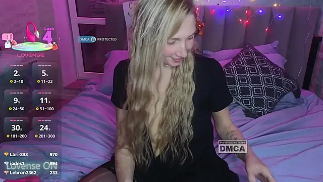 GoodGirl0024 online show from November 7, 8:36 pm