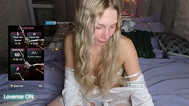 GoodGirl0024 online show from January 16, 9:00 pm