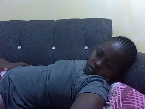 Sweetcecie01 online show from January 12, 9:09 pm