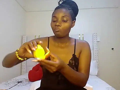 Tamia love200 online show from February 1, 11:25 pm